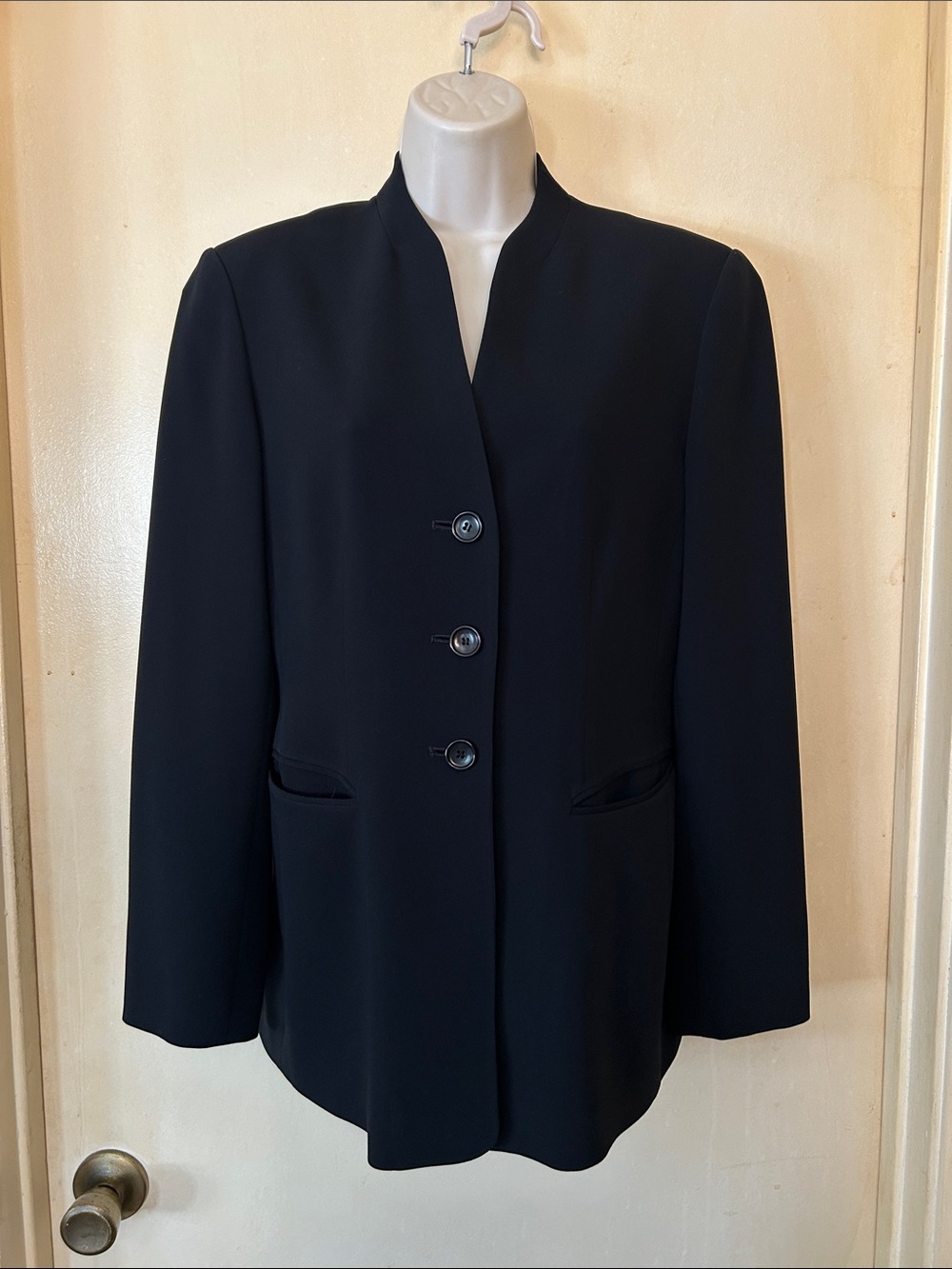Ann Taylor Black Collarless Women's Blazer Jacket size 4